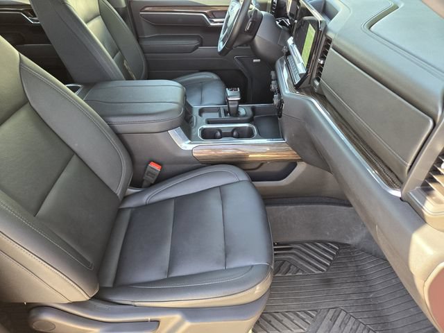 Used 2025 Chevrolet Silverado 1500 LT Trail Boss w/ LT Trail Boss Premium Package AWD/4WD image 14