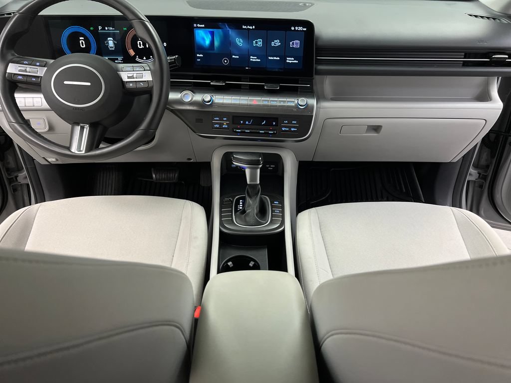Used 2025 Hyundai Kona SEL FWD image 41