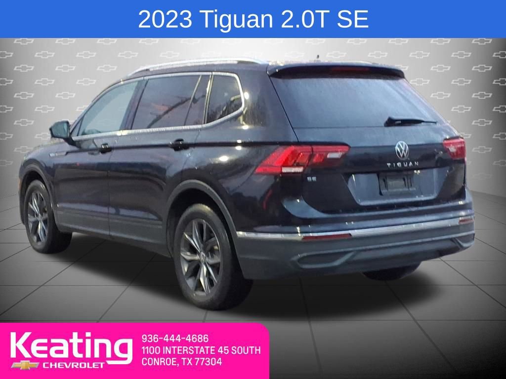Used 2023 Volkswagen Tiguan SE image 2