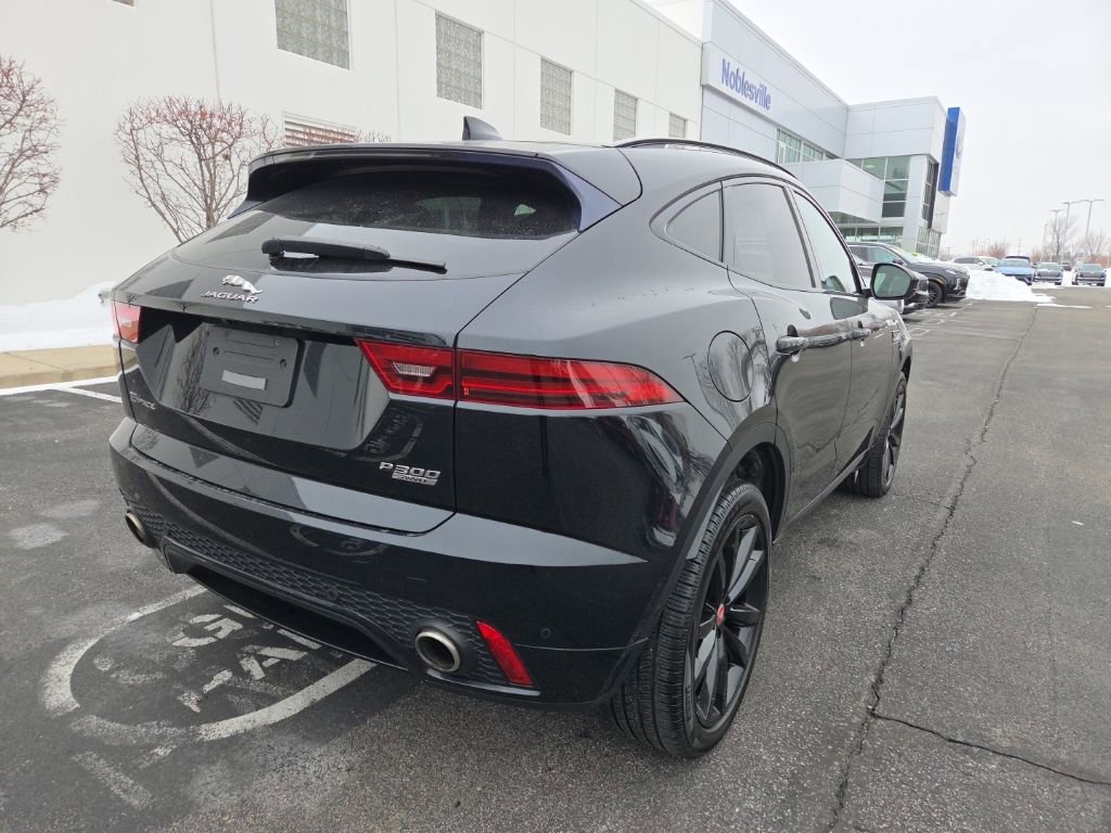 Used 2019 Jaguar E-PACE R-Dynamic SE image 8