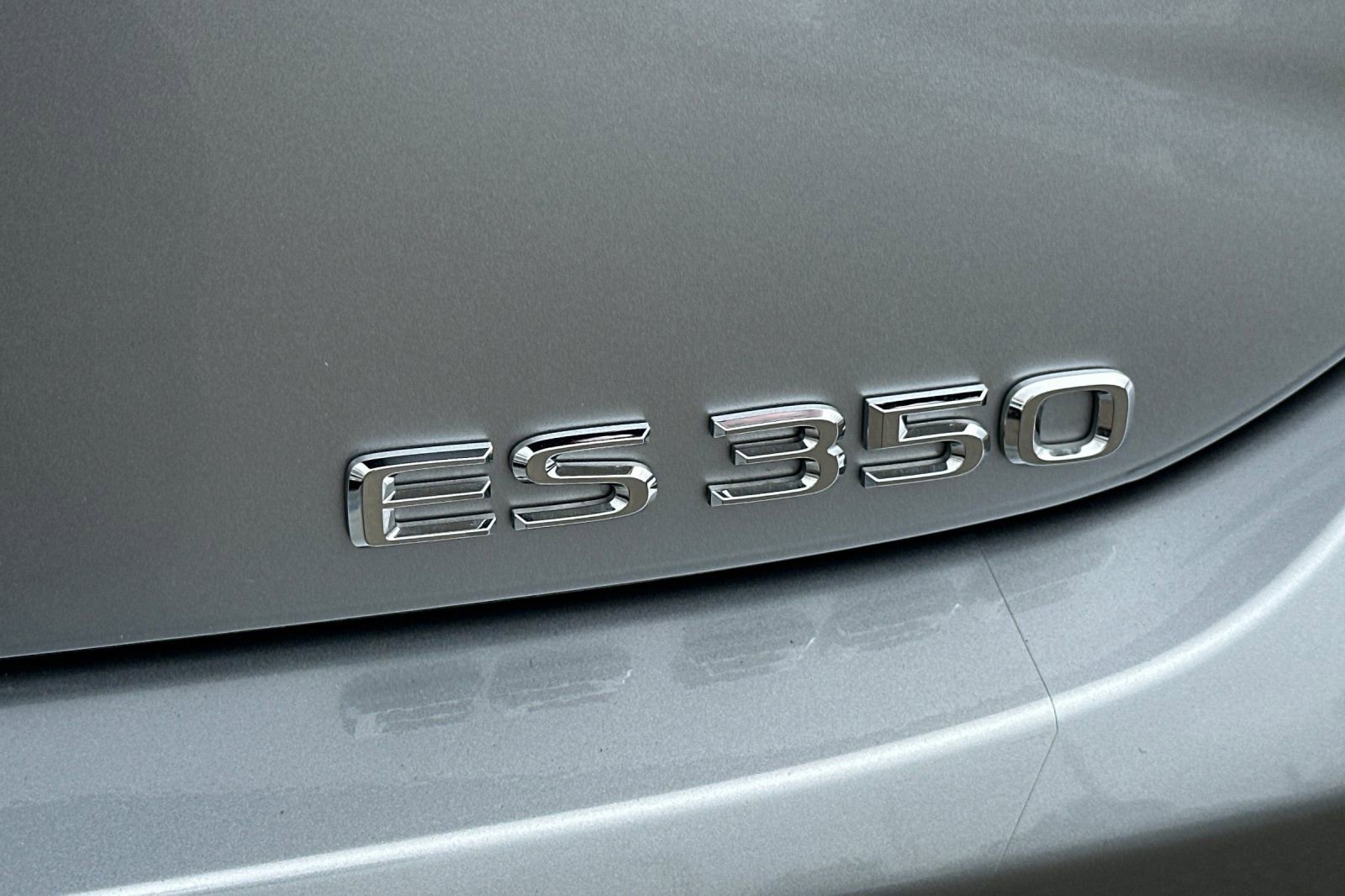 Used 2025 Lexus ES 350 w/ Premium Package FWD image 30