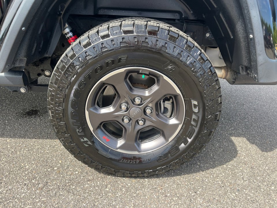 Used 2021 Jeep Gladiator Rubicon w/ LED Lighting Group AWD/4WD image 24