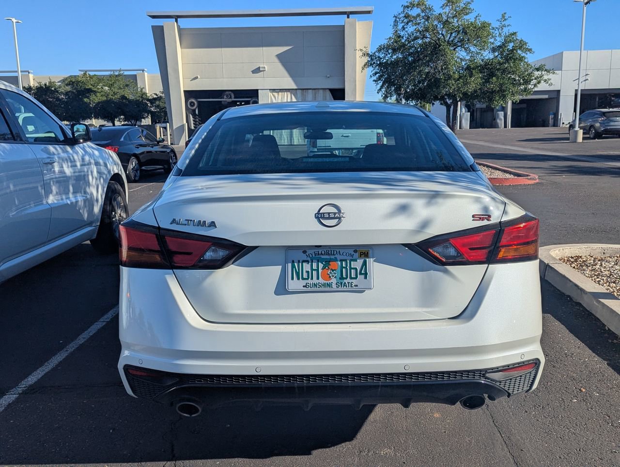 Certified 2025 Nissan Altima 2.5 SR image 2