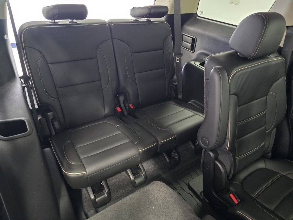 Used 2021 GMC Acadia Denali w/ Denali Technology Package image 23