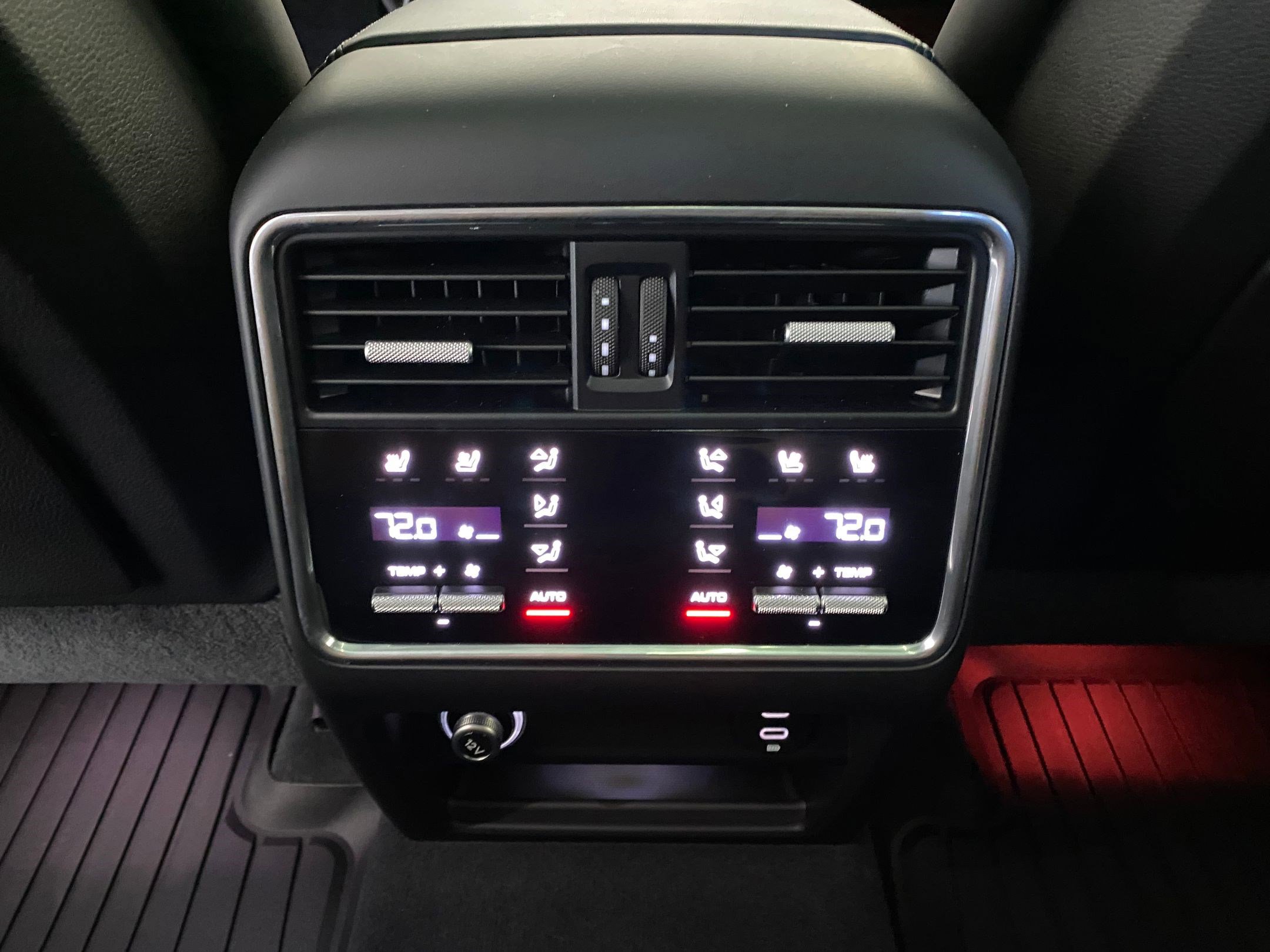 Certified 2023 Porsche Cayenne Turbo image 43