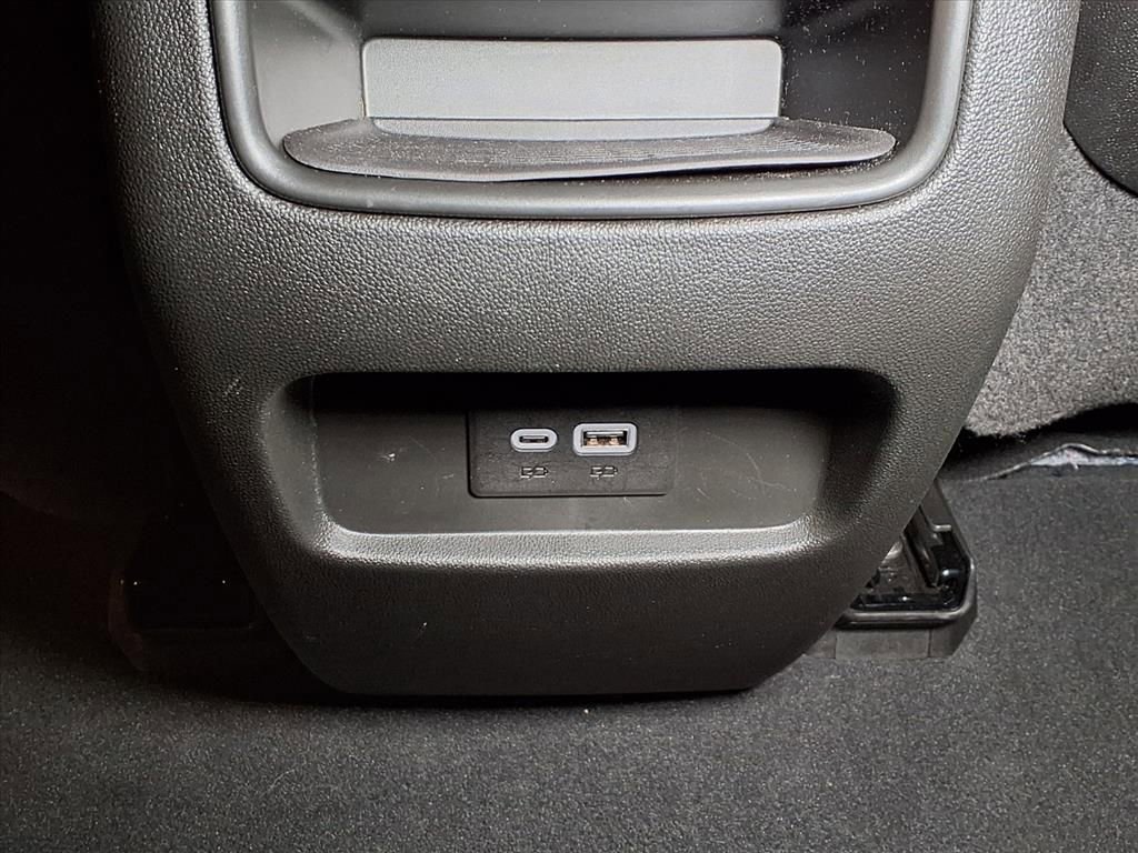 New 2024 Cadillac XT5 Luxury FWD image 18