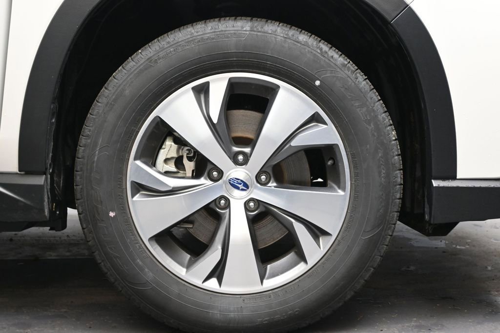Certified 2025 Subaru Ascent Premium AWD/4WD image 10