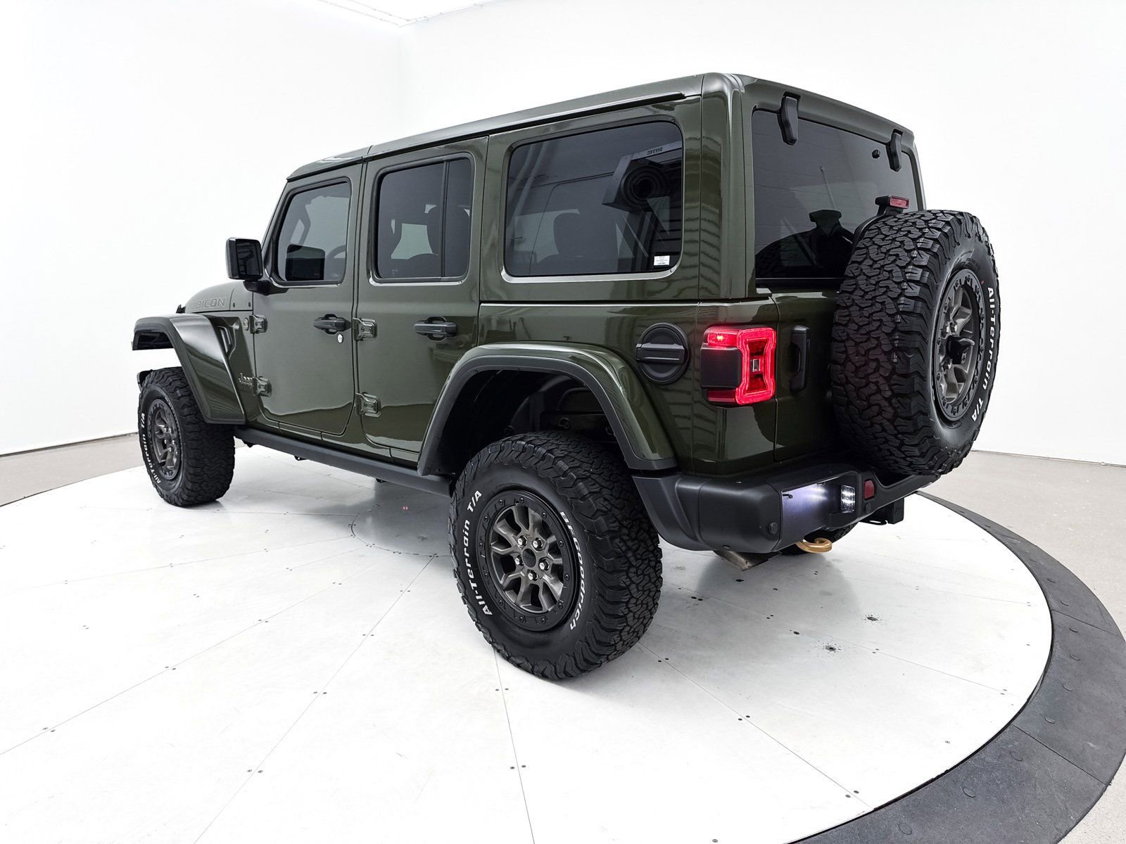 Used 2023 Jeep Wrangler Rubicon 392 w/ Dual Top Group image 30
