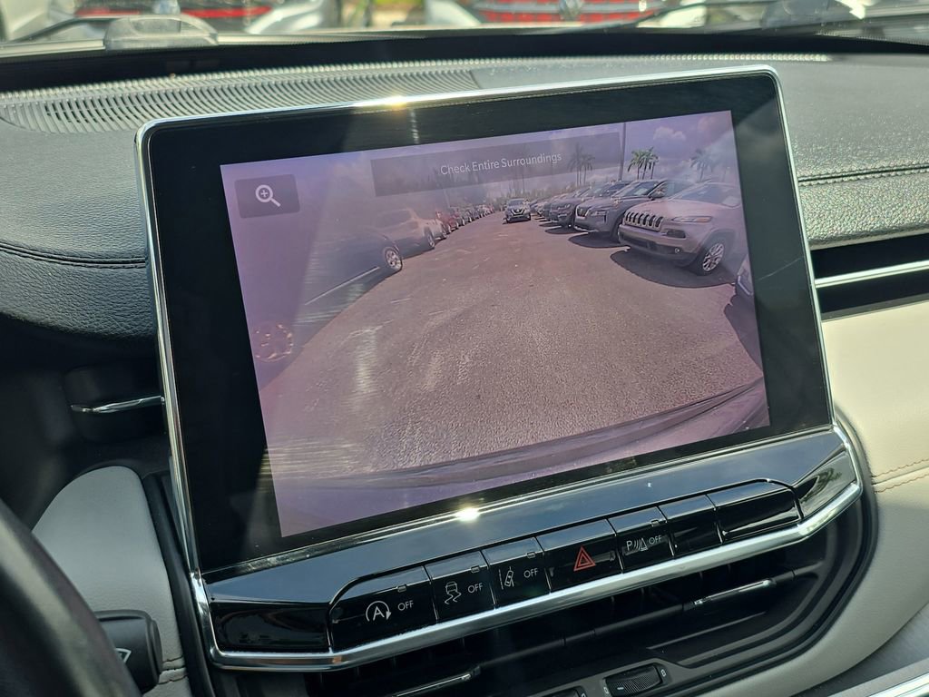 Used 2022 Jeep Compass Limited image 28