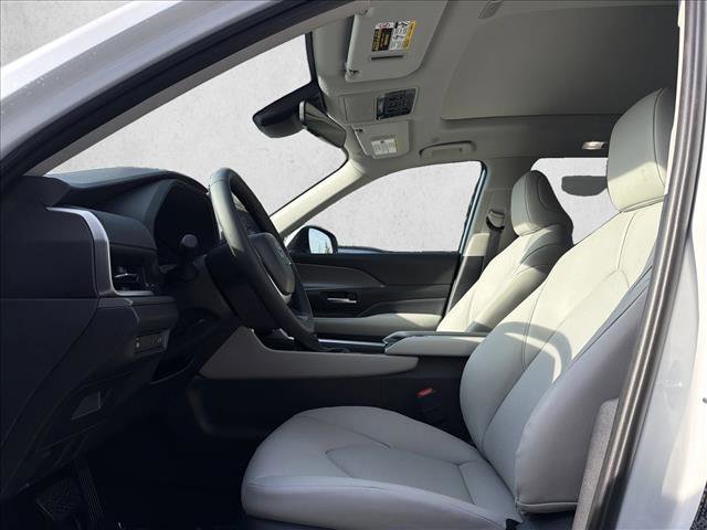 Certified 2026 Toyota Grand Highlander XLE AWD/4WD image 11