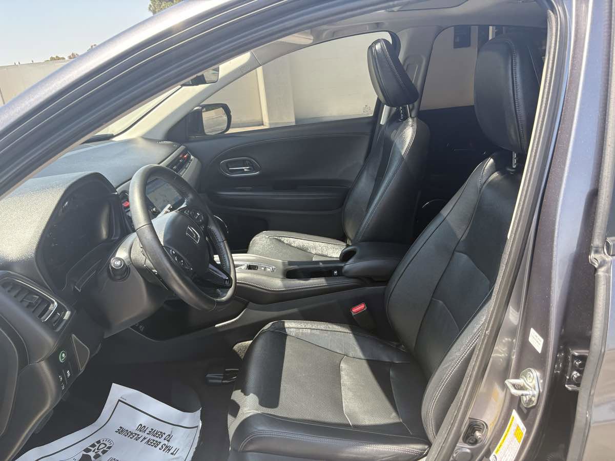 Used 2019 Honda HR-V Touring image 25