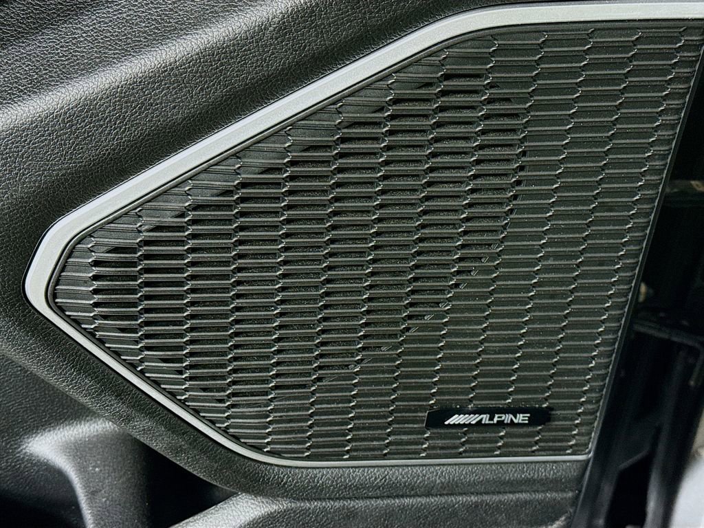 Used 2022 Jeep Grand Cherokee Limited 4xe image 12