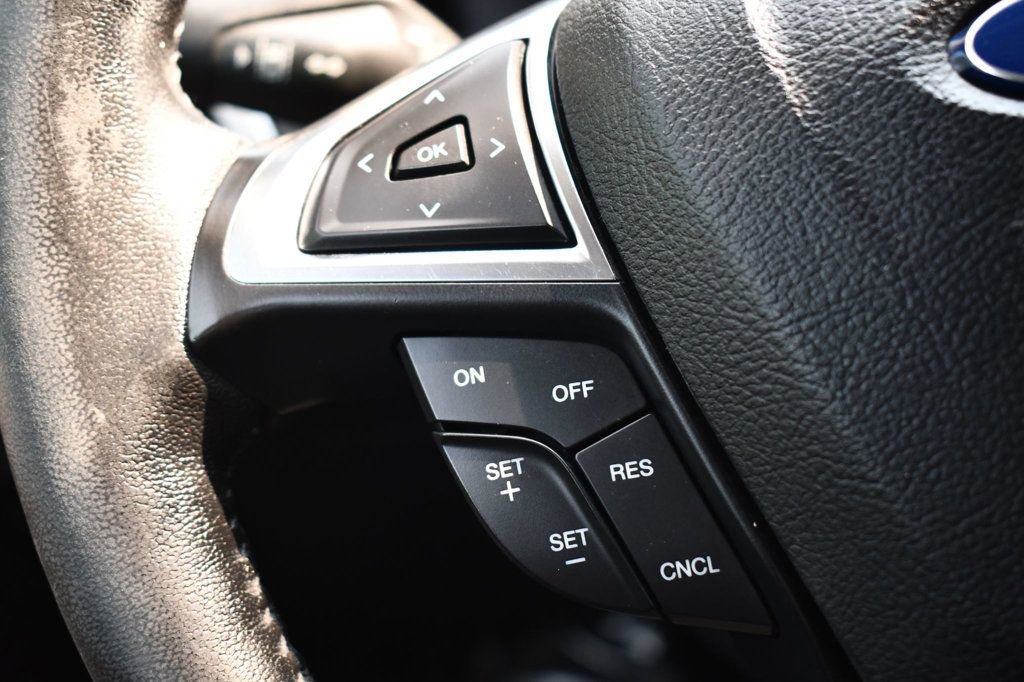 Used 2017 Ford Fusion Energi SE image 21