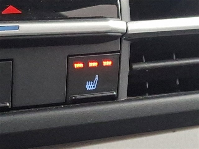 Used 2024 Toyota Sienna XLE image 27