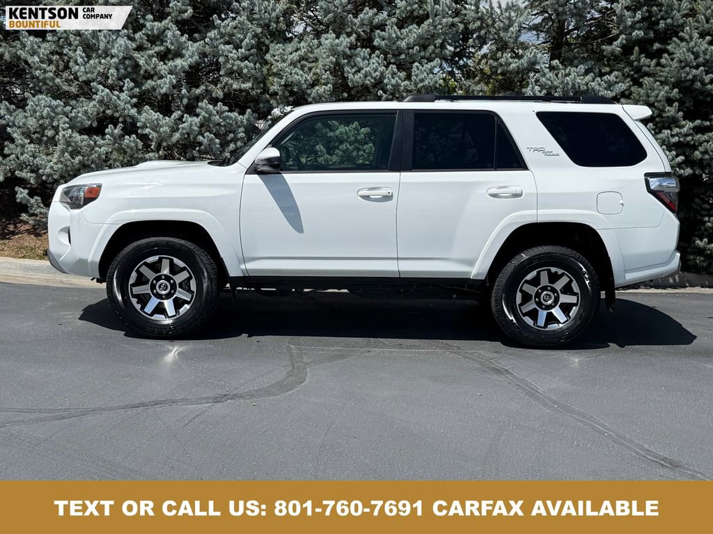 Used 2024 Toyota 4Runner TRD Off-Road AWD/4WD image 4