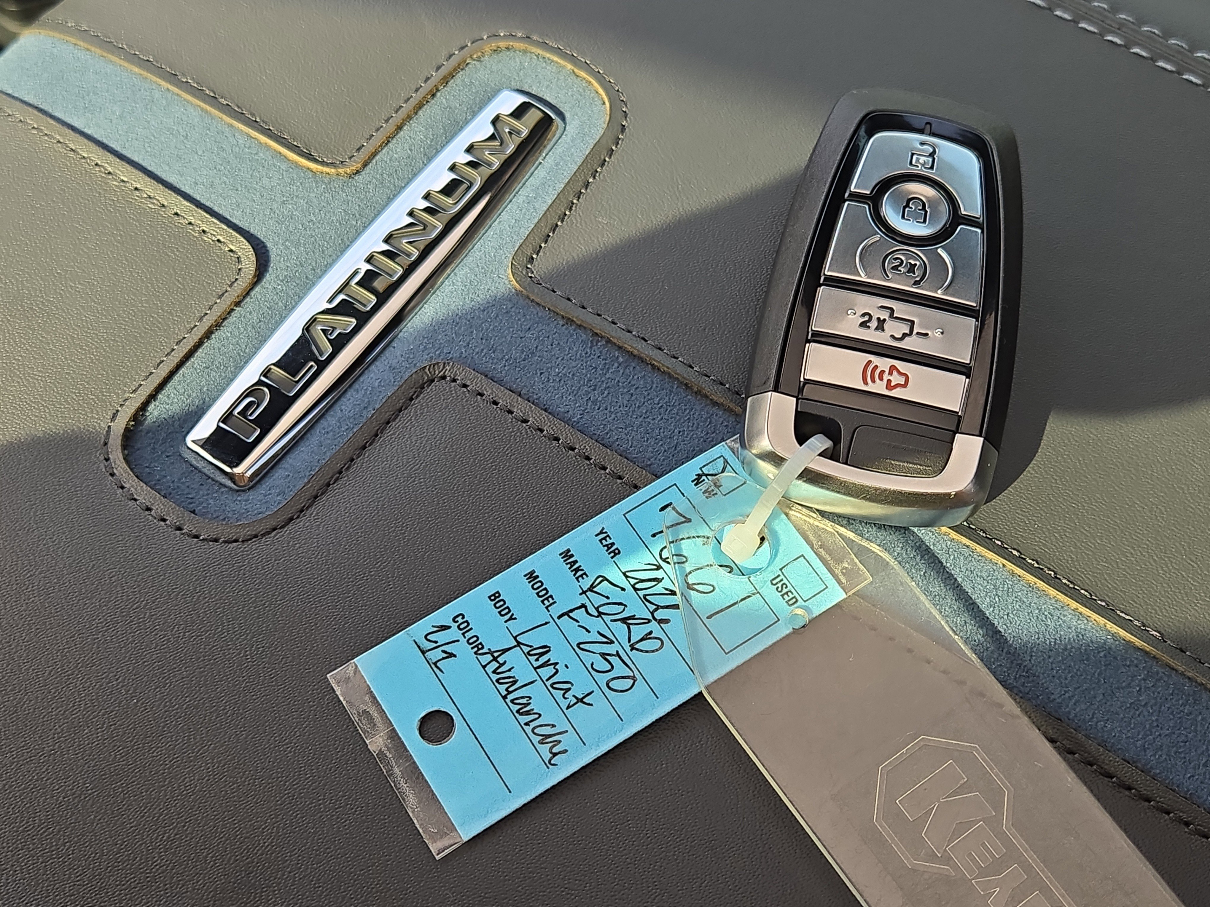 New 2026 Ford F250 Lariat w/ Black Appearance Package image 34