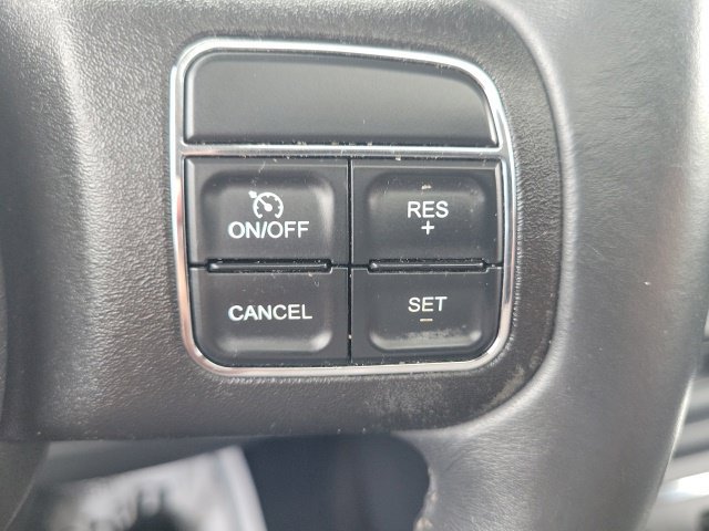 Used 2015 Jeep Patriot High Altitude FWD image 37