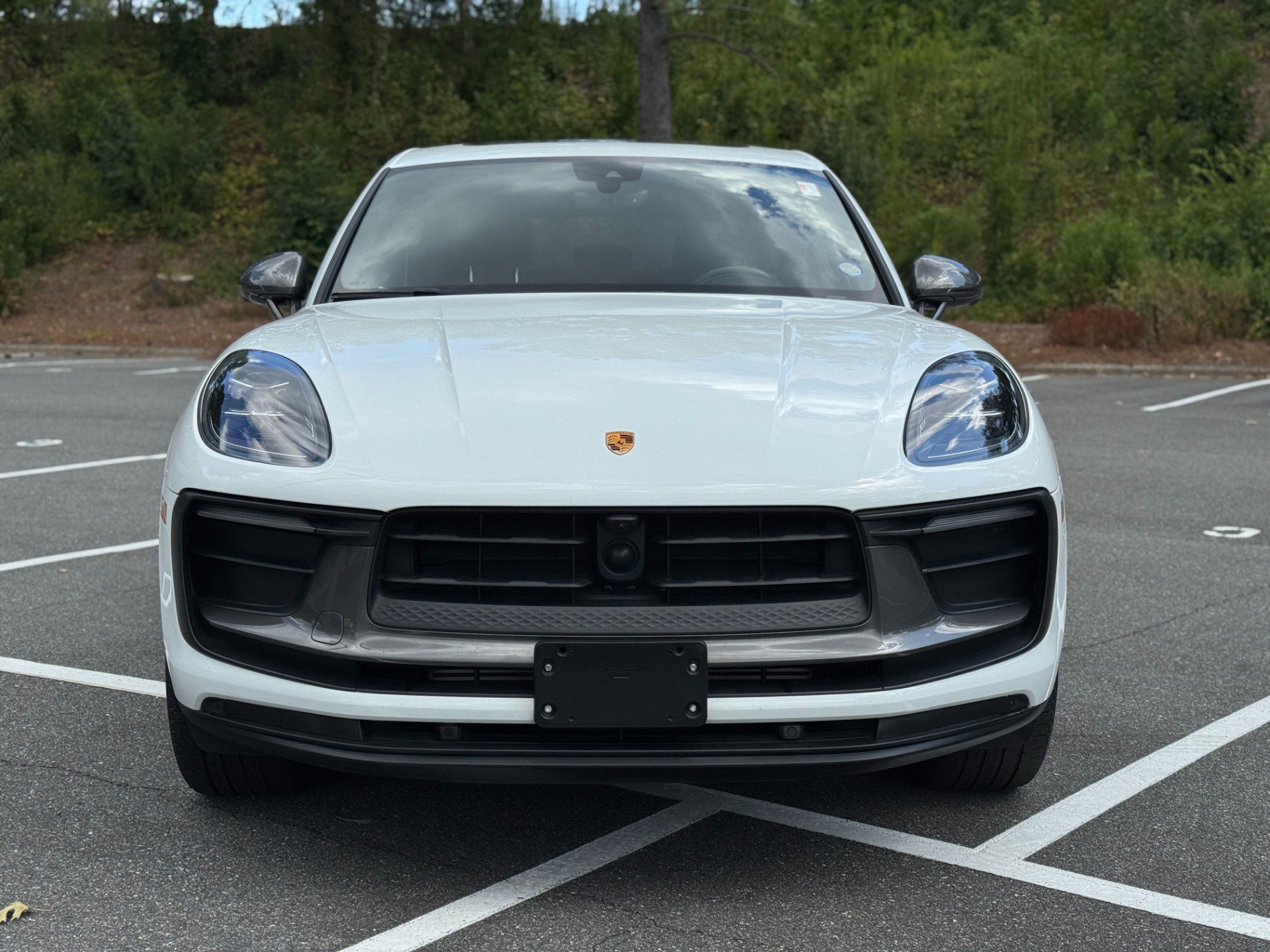 Used 2023 Porsche Macan image 2