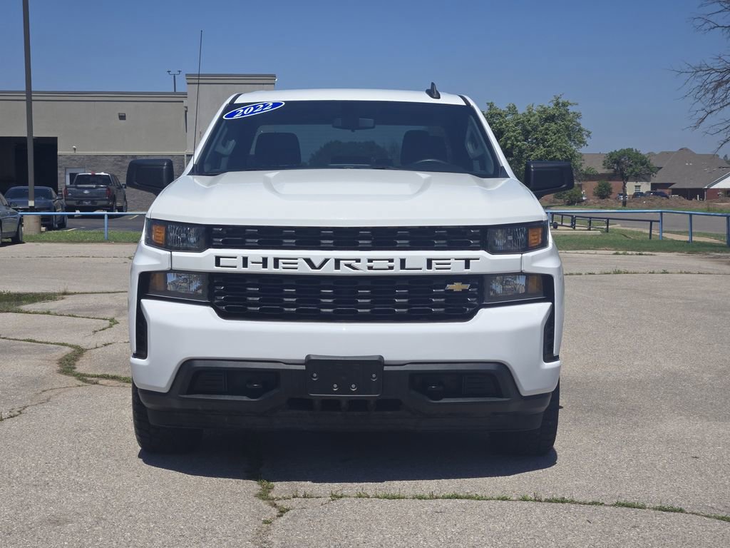 Used 2022 Chevrolet Silverado 1500 Custom RWD image 2