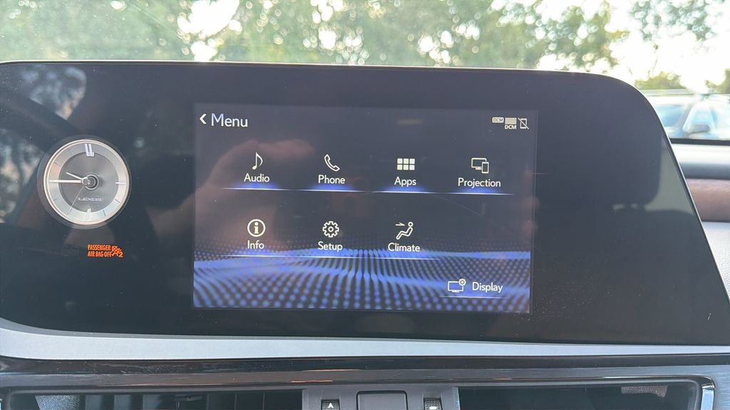 Used 2022 Lexus ES 300h w/ Premium Package image 26