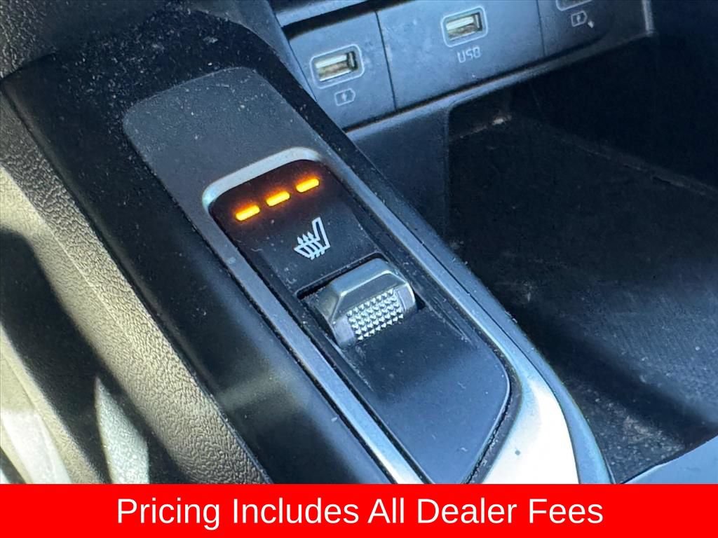 Used 2022 Kia Sorento S FWD image 21