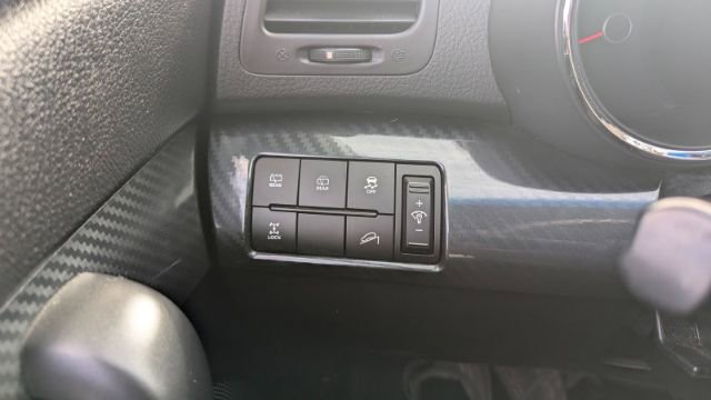 Used 2011 Kia Sorento SX image 35