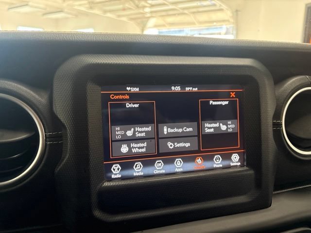 Used 2018 Jeep Wrangler Unlimited Sahara w/ Cold Weather Group AWD/4WD image 37