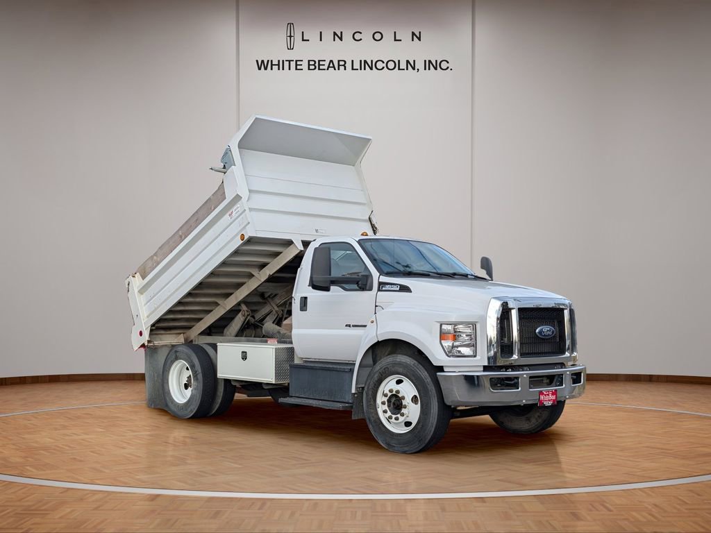 Used 2022 Ford F650 2WD Regular Cab Super Duty image 3