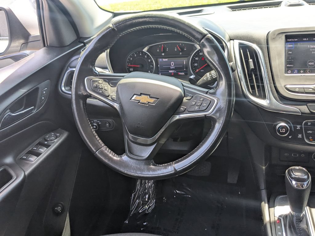 Used 2021 Chevrolet Equinox LT w/ Driver Convenience Package FWD image 3