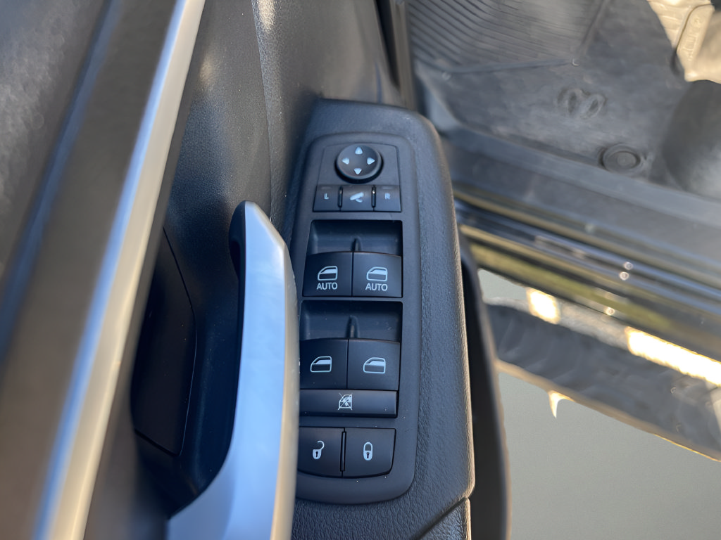 Used 2023 RAM 1500 Big Horn AWD/4WD image 17