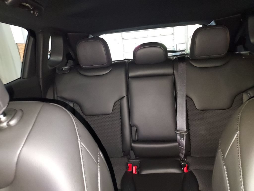 New 2026 Jeep Compass Latitude AWD/4WD image 13