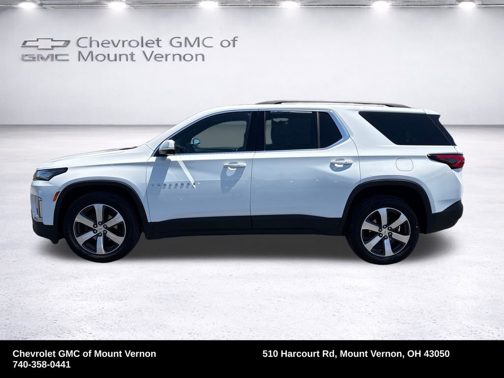 Used 2023 Chevrolet Traverse LT w/ LT Premium Package AWD/4WD image 2