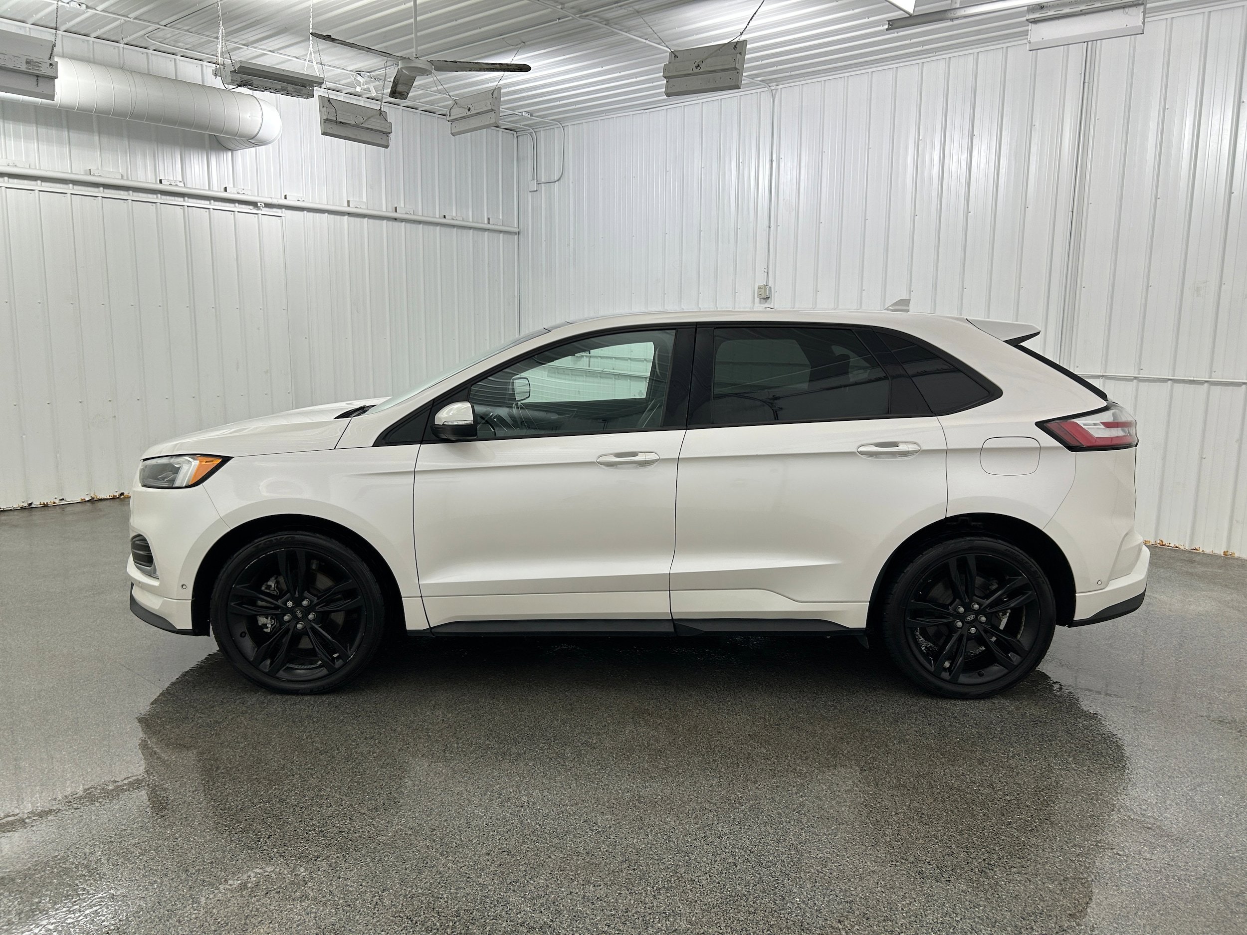Used 2019 Ford Edge ST w/ Equipment Group 401A AWD/4WD image 21