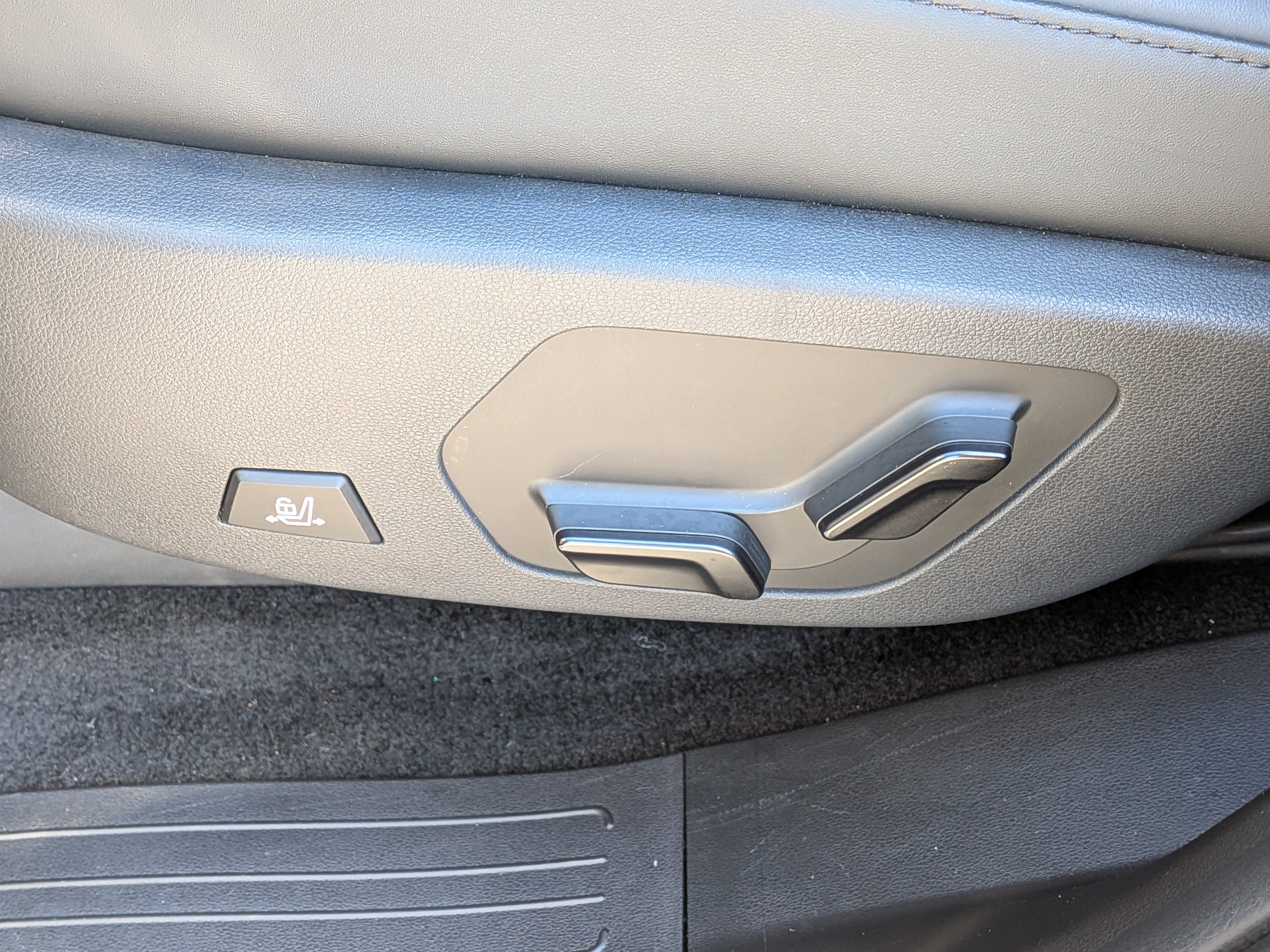 Used 2026 Hyundai Santa Fe Calligraphy FWD image 16