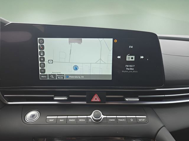 Used 2024 Hyundai Elantra Limited image 14