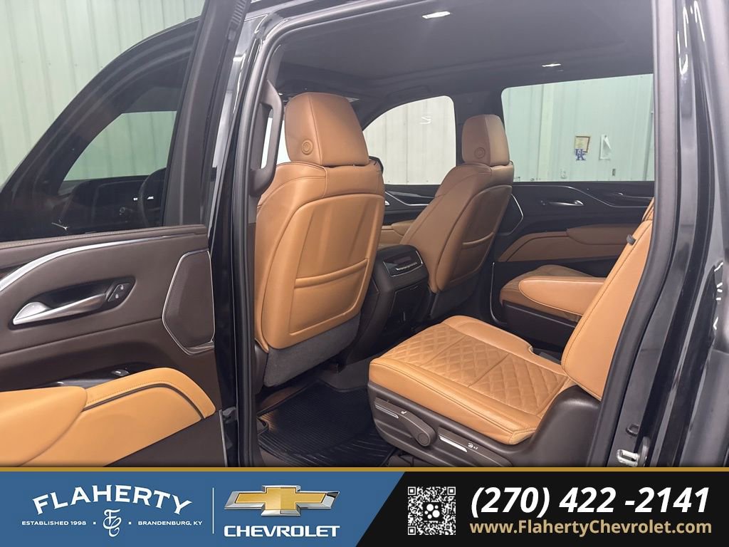 Used 2024 Cadillac Escalade ESV Sport w/ Touring Package image 11