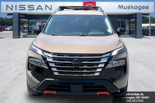 Used 2025 Nissan Rogue SV w/ Rock Creek Premium Package AWD/4WD image 2