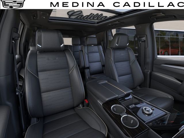 New 2026 Cadillac Escalade Luxury w/ LPO, Radiant Package image 17