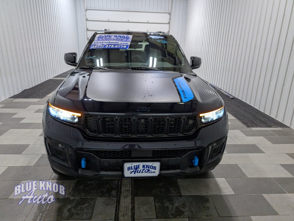 Used 2022 Jeep Grand Cherokee Trailhawk w/ Advanced Protech Group II AWD/4WD image 6