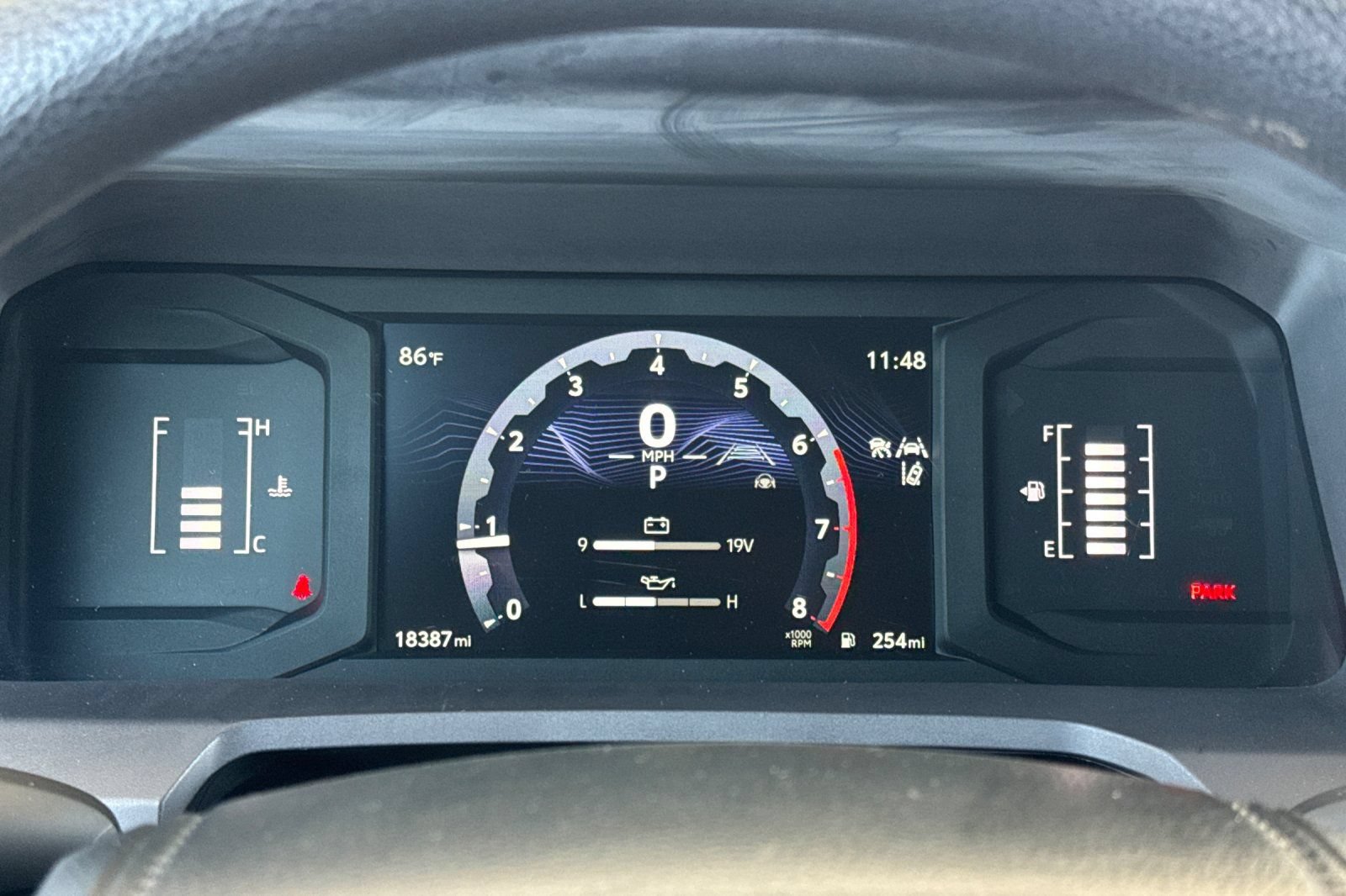 Certified 2024 Toyota Tacoma SR5 AWD/4WD image 31