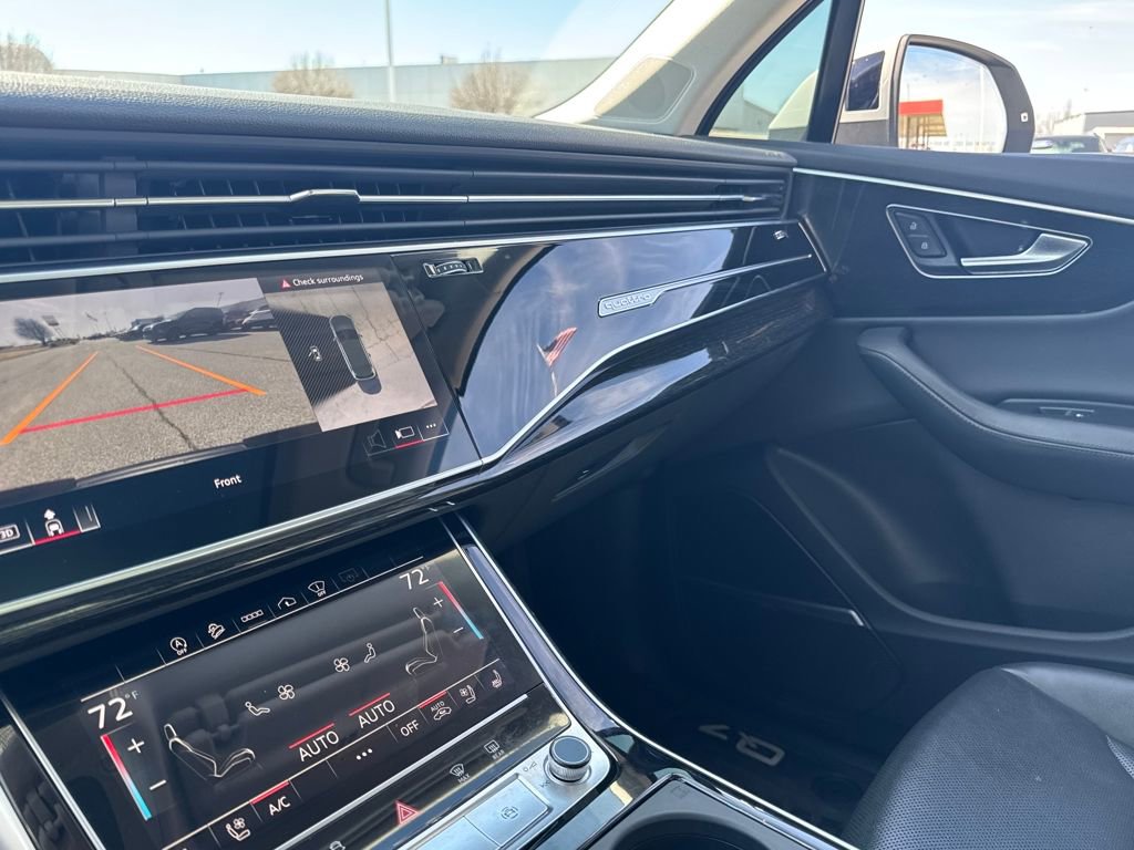 Used 2022 Audi Q7 3.0T Prestige image 22