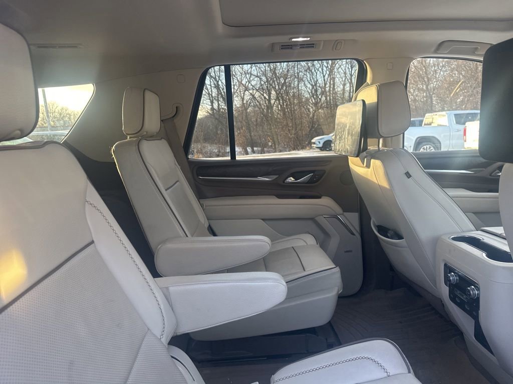 Used 2023 GMC Yukon Denali image 12