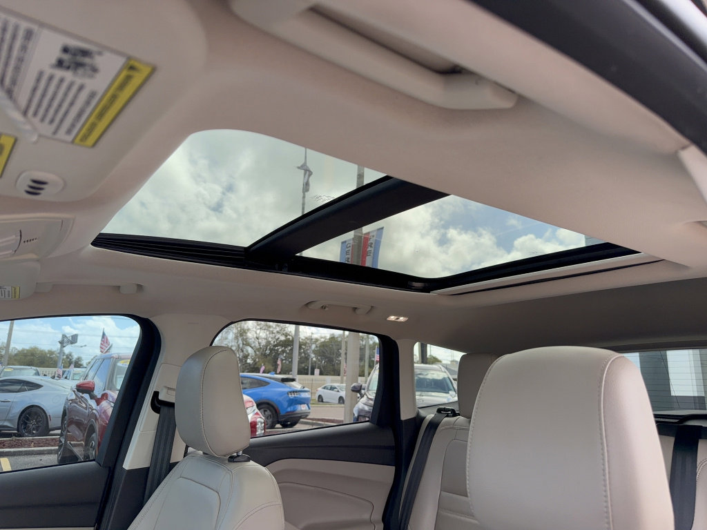 Certified 2019 Ford Escape Titanium image 29