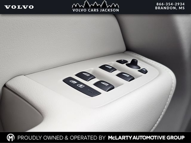 New 2026 Volvo XC60 T8 Ultra w/ Protection Package Premier AWD/4WD image 13