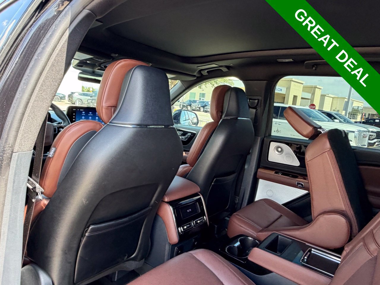 Used 2026 Lincoln Aviator Reserve AWD/4WD image 34