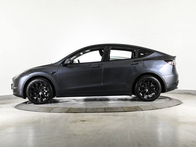 Used 2023 Tesla Model Y Long Range image 9