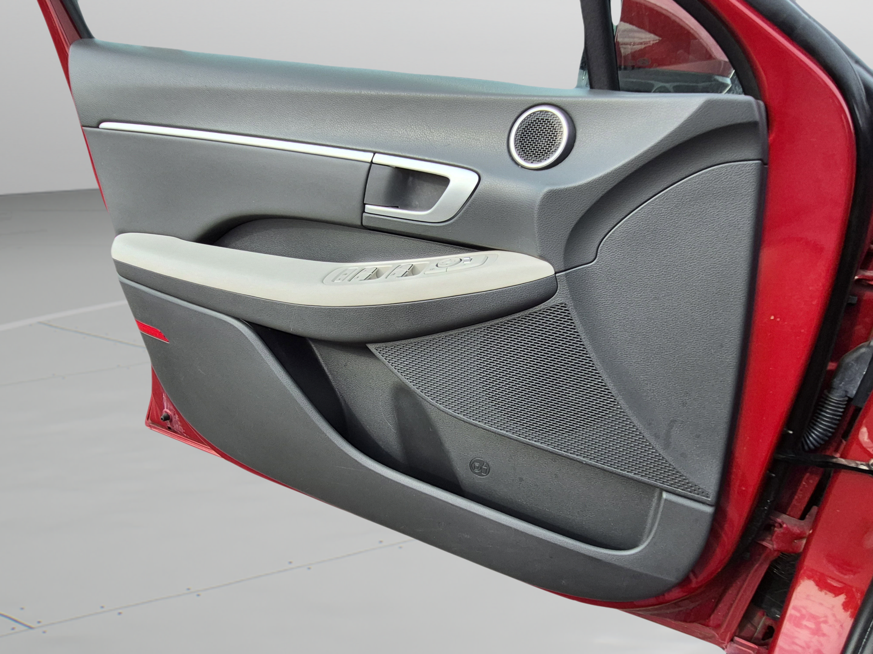 Certified 2025 Hyundai Sonata SEL FWD image 21