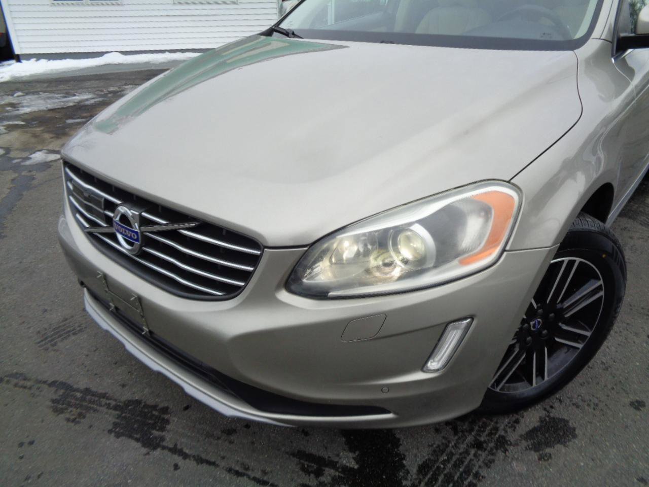 Used 2016 Volvo XC60 T5 Platinum w/ Protection Package FWD image 18