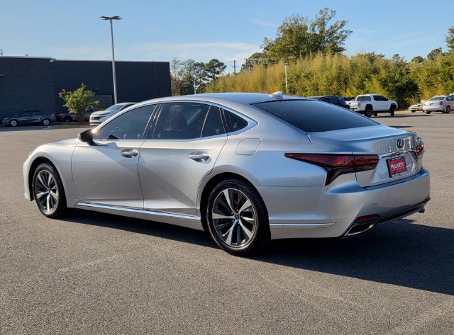 Used 2021 Lexus LS 500 w/ Accessory Package (Z2) RWD image 3