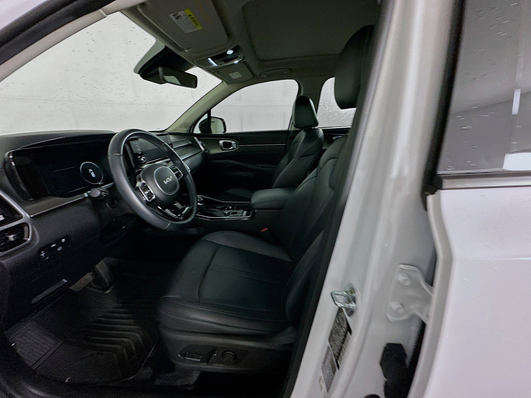 Used 2023 Kia Sorento SX image 13